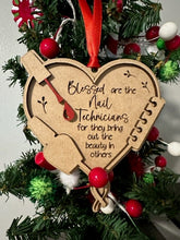 Load image into Gallery viewer, Esthetician Ornament - Simple and yet elegant