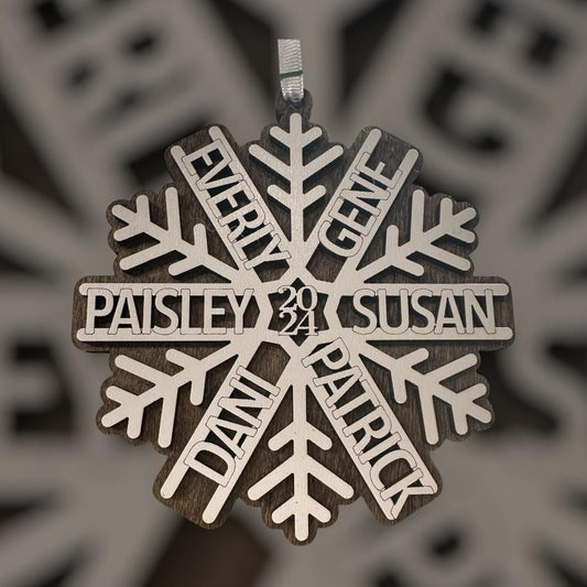 Personalized Snowflake Family Ornament Custom Christmas Decoration with Family Names Snowflake Ornament for Families, Holds 2-12 Names