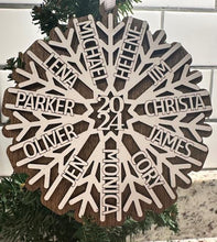 Load image into Gallery viewer, Personalized Snowflake Family Ornament 2024 Custom Christmas Decoration with Family Names Snowflake Ornament for Families, Holds 2-12 Names
