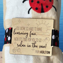 Load image into Gallery viewer, Teacher Beach Towel Gift Tag – Personalized Wooden Tag with Ribbon – End of Year Gift Idea
